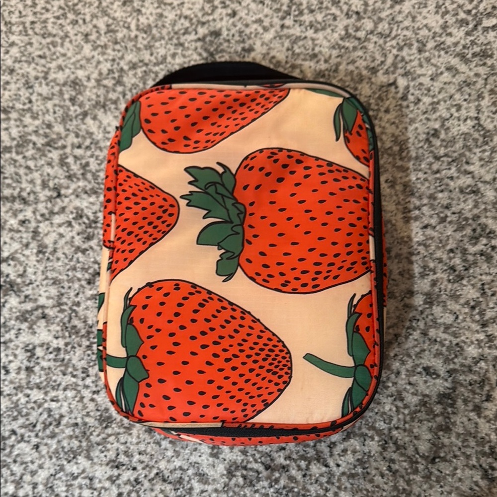 BAGGU Lunch Box Strawberry
